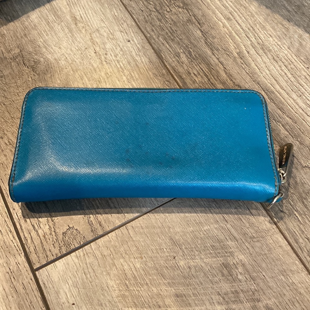 Wallet - Picture 2 of 5